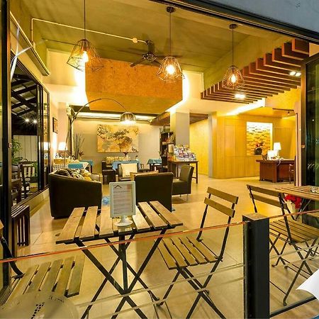 Sea Front Home Hotel - Patong Beach Exterior foto