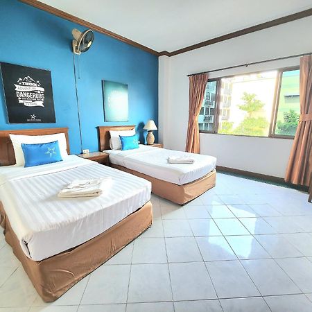 Sea Front Home Hotel - Patong Beach Exterior foto