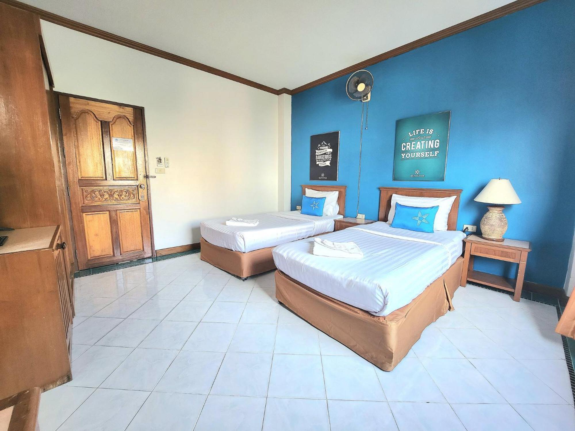 Sea Front Home Hotel - Patong Beach Exterior foto